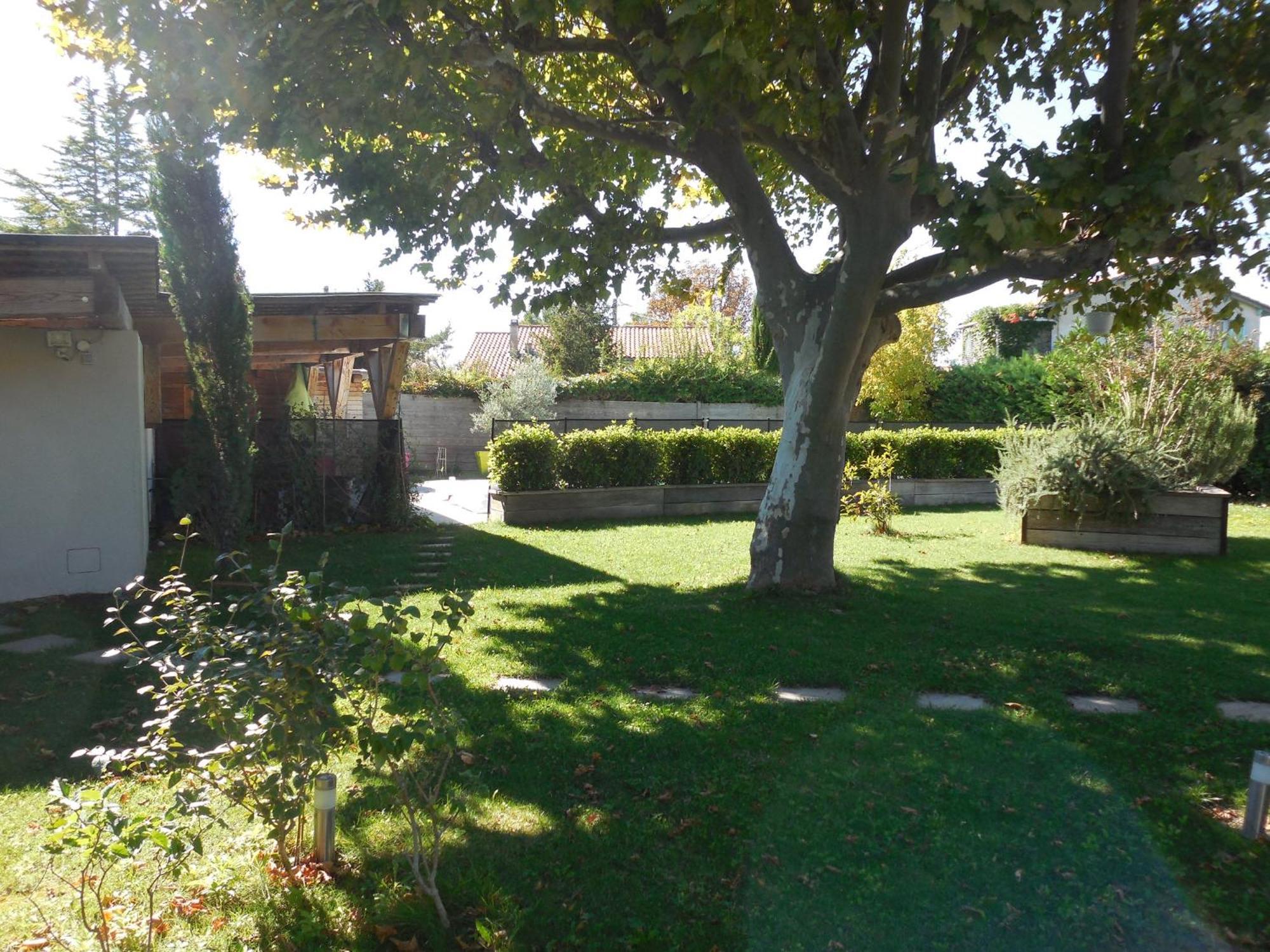 La Maison Bleue LʼIsle-sur-la-Sorgue Exterior foto